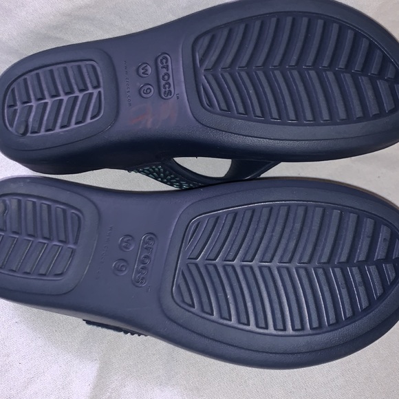 Crocs - Picture 3 of 4